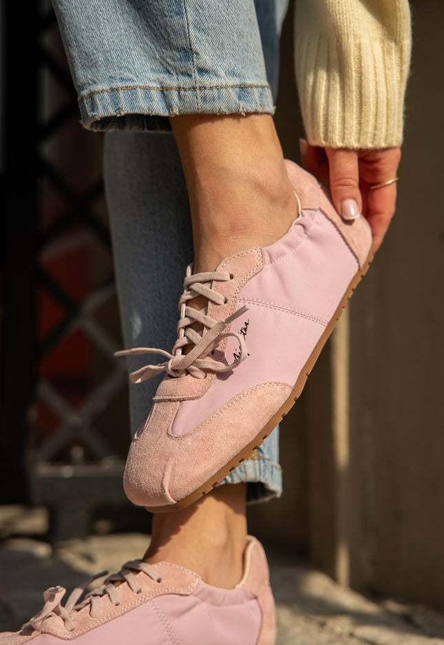 Sneakersy  skórzane  damskie BIG STAR  TT274600
