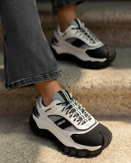 84600e34d03f8c44a011455c6e7b0431