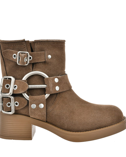 f5def56076cce3a8240642c8df38768a