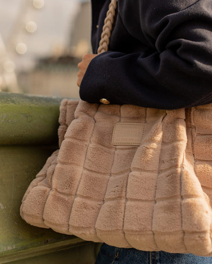 9848dabe837f07a5f3b6b83714d03824