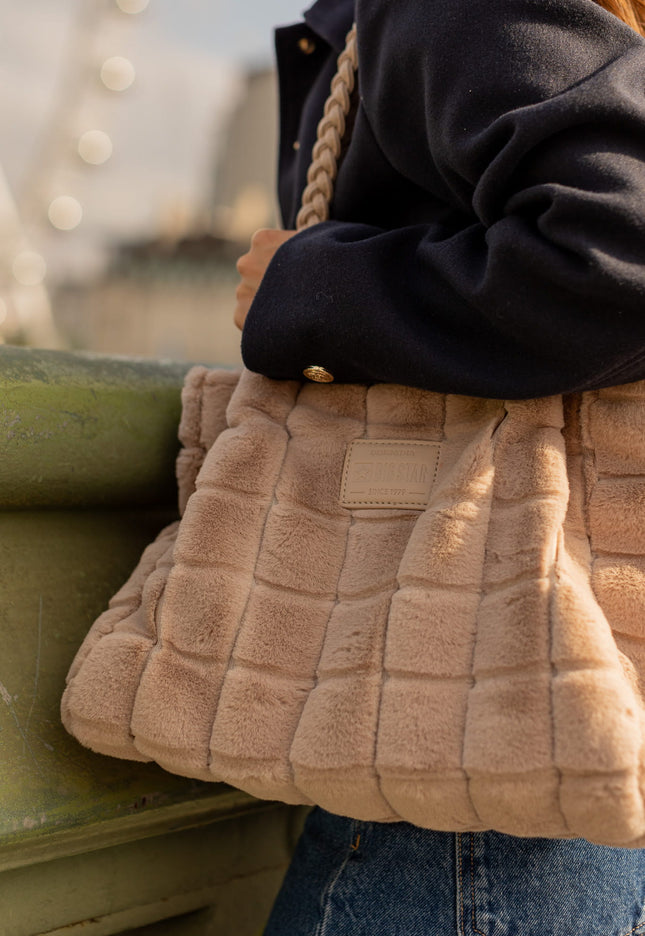 9848dabe837f07a5f3b6b83714d03824