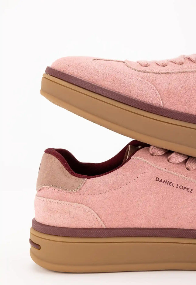 d0b52547d1bb13f2786c15d9cb514e84