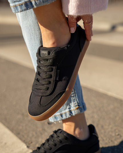 Sneakersy damskie BIG STAR TT274356