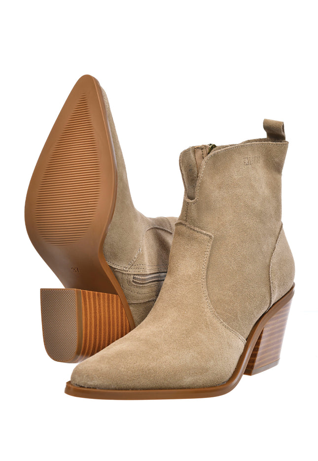 74ea14c4578408f999a4e3b96904f01e