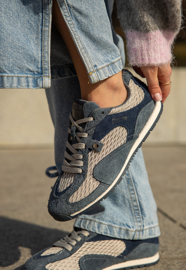 Sneakersy  skórzane  damskie BIG STAR TT274679