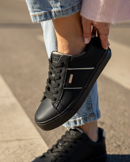 Sneakersy damskie BIG STAR TT274290