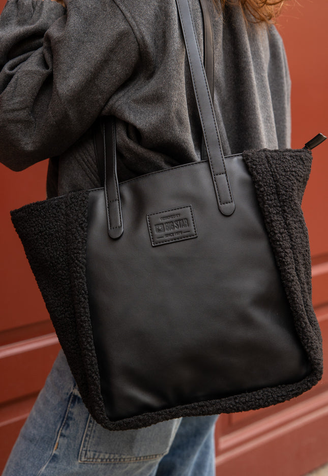 0a8d449e824dd017d1bc448a69c57a82